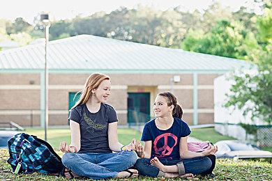 科幻主题下的反乌托邦叙事，国产独立游戏《默途》今夜正式发售